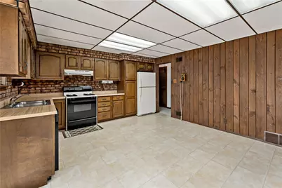 2123 Carolina Avenue, West Mifflin, PA 15122 - Photo 10