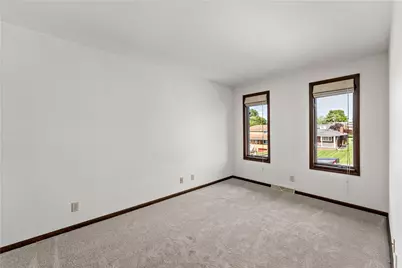 2123 Carolina Avenue, West Mifflin, PA 15122 - Photo 14