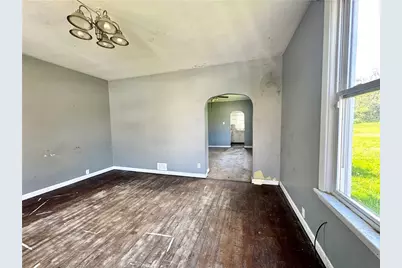46 High St, Union Township, PA 16101 - Photo 4
