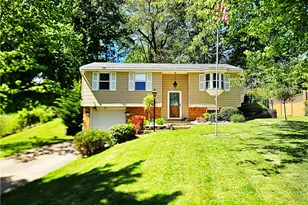 322 Chelsea Dr, Hempfield Township, PA 15601 - Photo 1