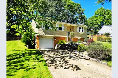322 Chelsea Dr, Hempfield Township, PA 15601 - Photo 2