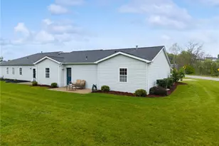 101 Wimbledon Dr, Mount Pleasant Township, PA 15666 - Photo 26