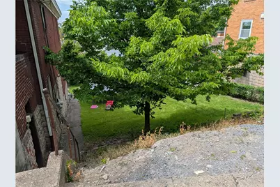 825 Benwood Ave, Stowe Township, PA 15136 - Photo 6