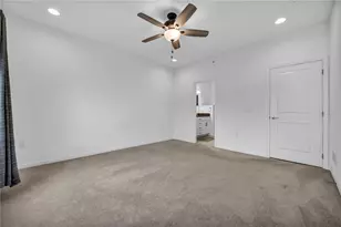 2013 Cool Springs Dr, Bethel Park, PA 15234 - Photo 16