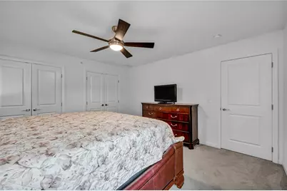 2013 Cool Springs Dr, Bethel Park, PA 15234 - Photo 32