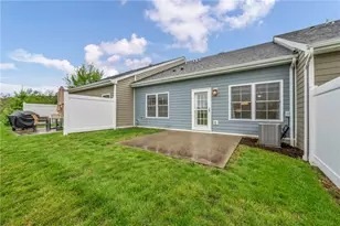 2013 Cool Springs Dr, Bethel Park, PA 15234 - Photo 38