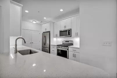 2013 Cool Springs Dr, Bethel Park, PA 15234 - Photo 4