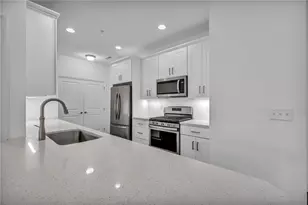 2013 Cool Springs Dr, Bethel Park, PA 15234 - Photo 4