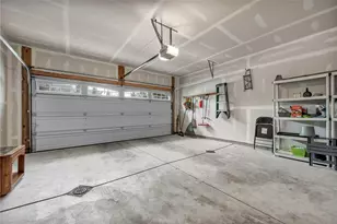 2013 Cool Springs Dr, Bethel Park, PA 15234 - Photo 36