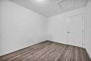 2013 Cool Springs Dr, Bethel Park, PA 15234 - Photo 26