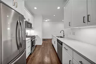 2013 Cool Springs Dr, Bethel Park, PA 15234 - Photo 4