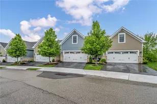 2013 Cool Springs Dr, Bethel Park, PA 15234 - Photo 2