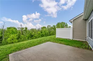 2013 Cool Springs Dr, Bethel Park, PA 15234 - Photo 38