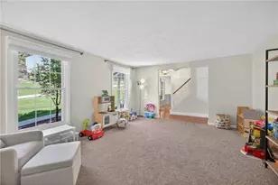 5885 Dalmatian Dr, Bethel Park, PA 15102 - Photo 8