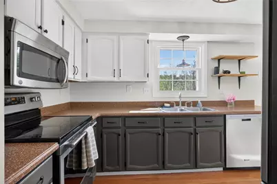 5885 Dalmatian Dr, Bethel Park, PA 15102 - Photo 14