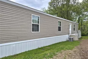 27 Manor Dr, Smith Township, PA 15019 - Photo 4