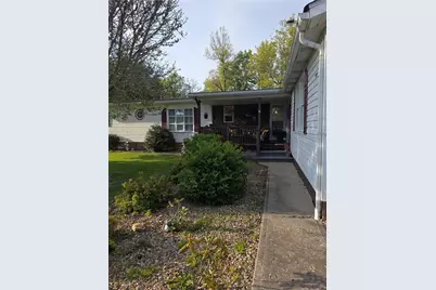 409 Oak St, North Union Township, PA 15445 - Photo 2