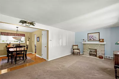 448 Saratoga Dr, Pittsburgh, PA 15236 - Photo 10