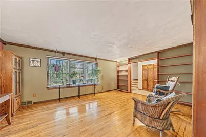 640 Westland Dr, Richland, PA 15044 - Photo 4