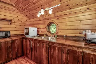 62 Stutzman Rd, Wheatfield Township (East/West), PA 15954 - Photo 4