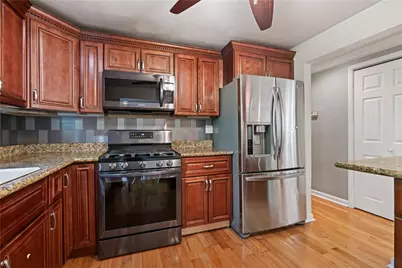 2813 Glenny Lane Ext, West Mifflin, PA 15122 - Photo 4