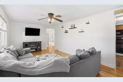 1012 Garden Pl, Pittsburgh, PA 15116 - Photo 10
