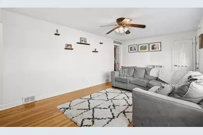 1012 Garden Pl, Pittsburgh, PA 15116 - Photo 12