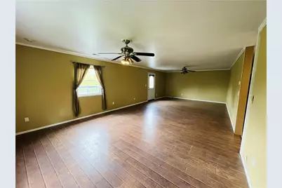 380 Oak Street Ext, Pulaski Township, PA 16159 - Photo 8