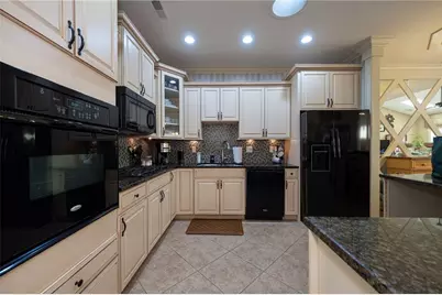 408 Independence Ln, Economy, PA 15042 - Photo 4
