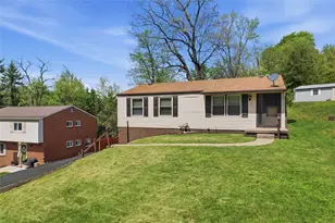 909 Mt Hood Dr, Pittsburgh, PA 15239 - Photo 2