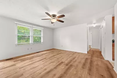 909 Mount Hood Dr, Pittsburgh, PA 15239 - Photo 8