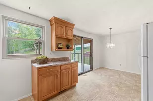 909 Mt Hood Dr, Pittsburgh, PA 15239 - Photo 10