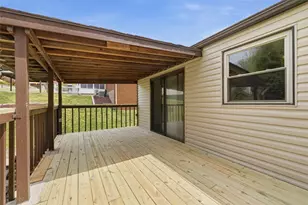 909 Mt Hood Dr, Pittsburgh, PA 15239 - Photo 28