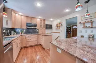 416 Saratoga Dr, Pittsburgh, PA 15236 - Photo 16