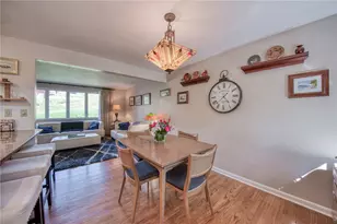 416 Saratoga Dr, Pittsburgh, PA 15236 - Photo 10