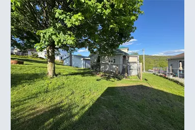 1401 4th St, Nanty Glo, PA 15943 - Photo 6