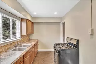 314 Grove St, McKees Rocks, PA 15136 - Photo 14