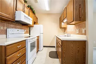 403 Evergreen Ct, Saxonburg Boro, PA 16056 - Photo 4