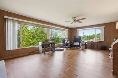 200 Marshall Dr, McKeesport, PA 15132 - Photo 6