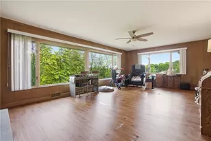 200 Marshall Dr, McKeesport, PA 15132 - Photo 6