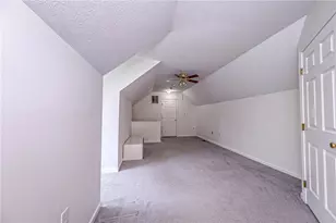 707 Spencer Woods Dr, Pittsburgh, PA 15116 - Photo 22