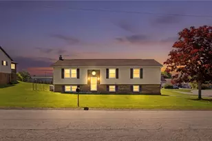 437 Patton St, Somerset Boro, PA 15501 - Photo 2