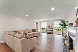 107 Lexington Dr, Peters Township, PA 15317 - Photo 4