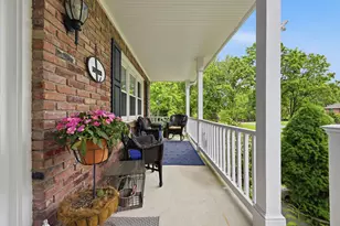 2357 Westgate Dr, Pittsburgh, PA 15237 - Photo 2