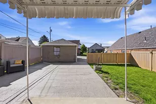 1060 Pacific Ave, Brackenridge, PA 15014 - Photo 28