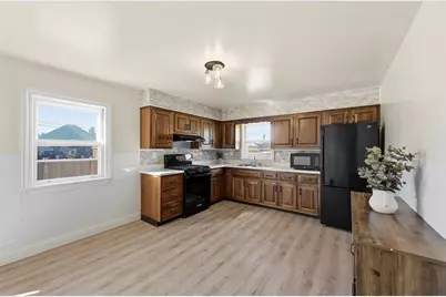 1060 Pacific Ave, Brackenridge, PA 15014 - Photo 12