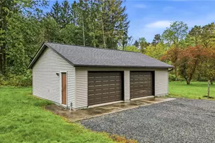 16 Gibson Rd, Hempfield Township, PA 16125 - Photo 10