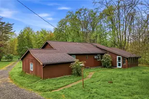 16 Gibson Rd, Hempfield Township, PA 16125 - Photo 8