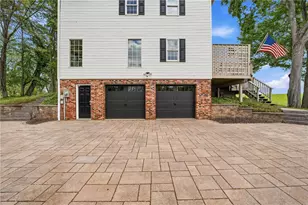 267 Forsythe Rd, Adams Township, PA 16046 - Photo 32