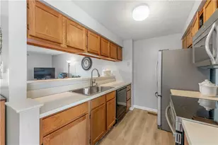 622 Sarah Ct, Cranberry Township, PA 16066 - Photo 6